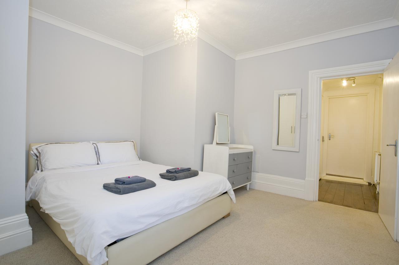 Large 2 Bedroom Apt - Near Beach - Free Parking Bournemouth Exterior photo